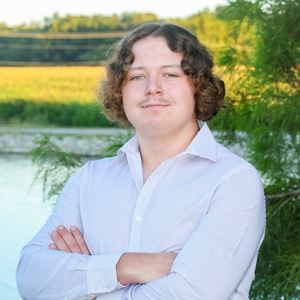 Eli Slightom